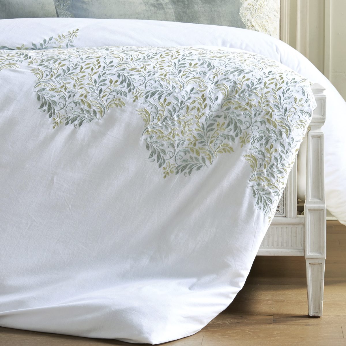 Aksana Embroidered Bedding - Image 6