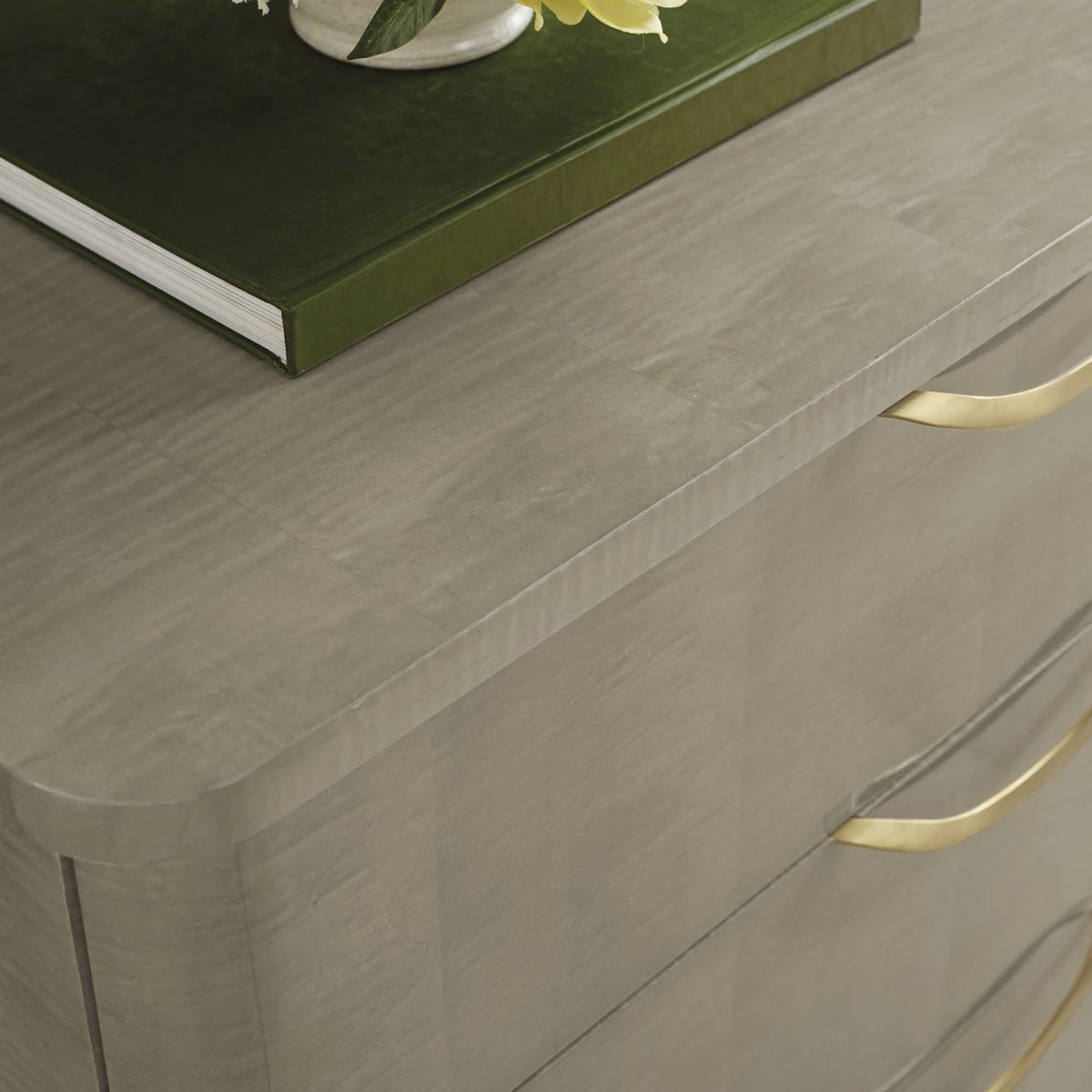 Alternative view of Kamila 6-Drawer Dresser