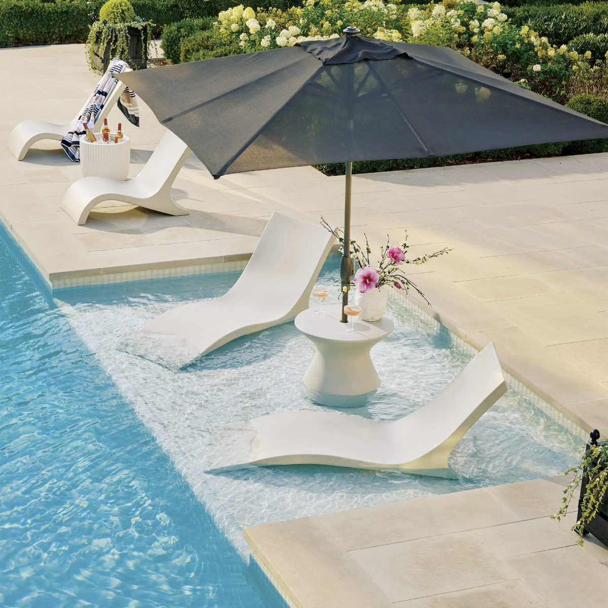 Alternative view of Sling Umbrella