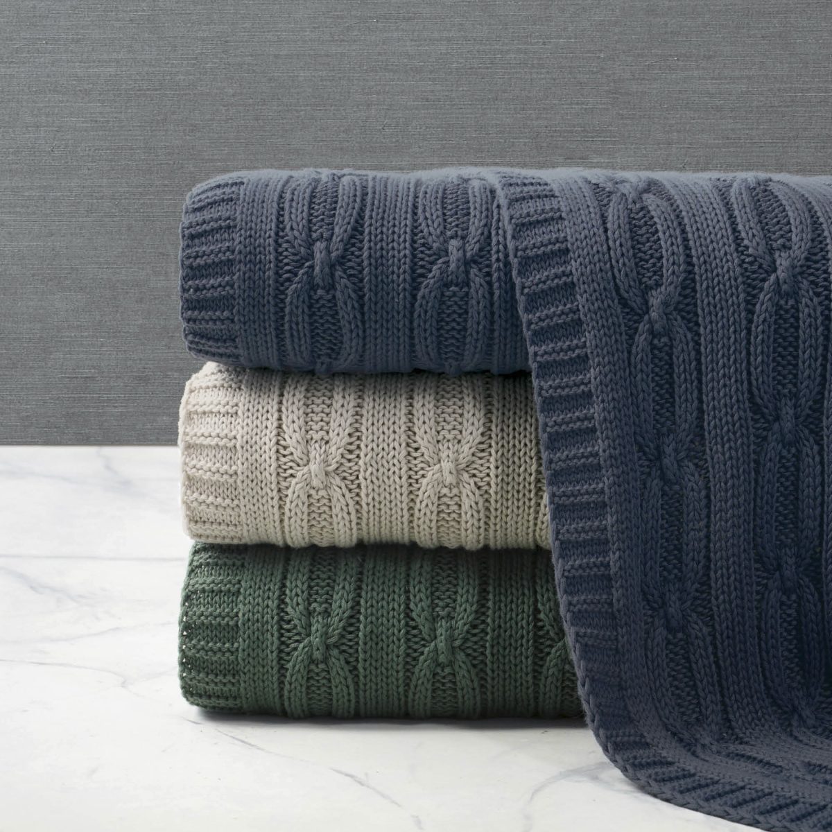 Carlton Cable-Knit Throw