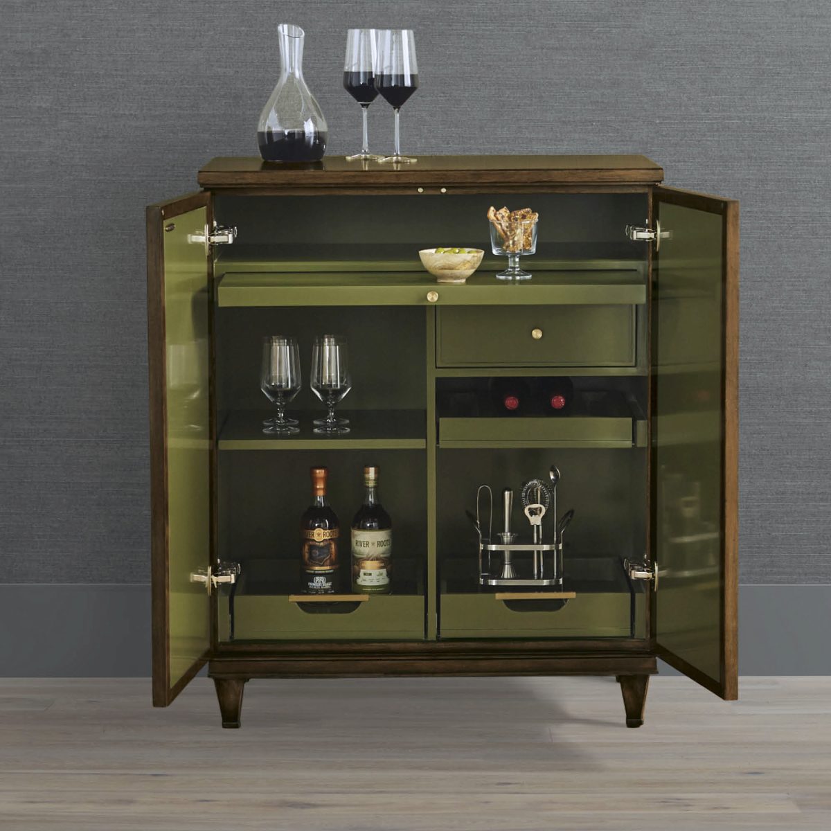 Alternative view of Chef Symon Bar Cabinet