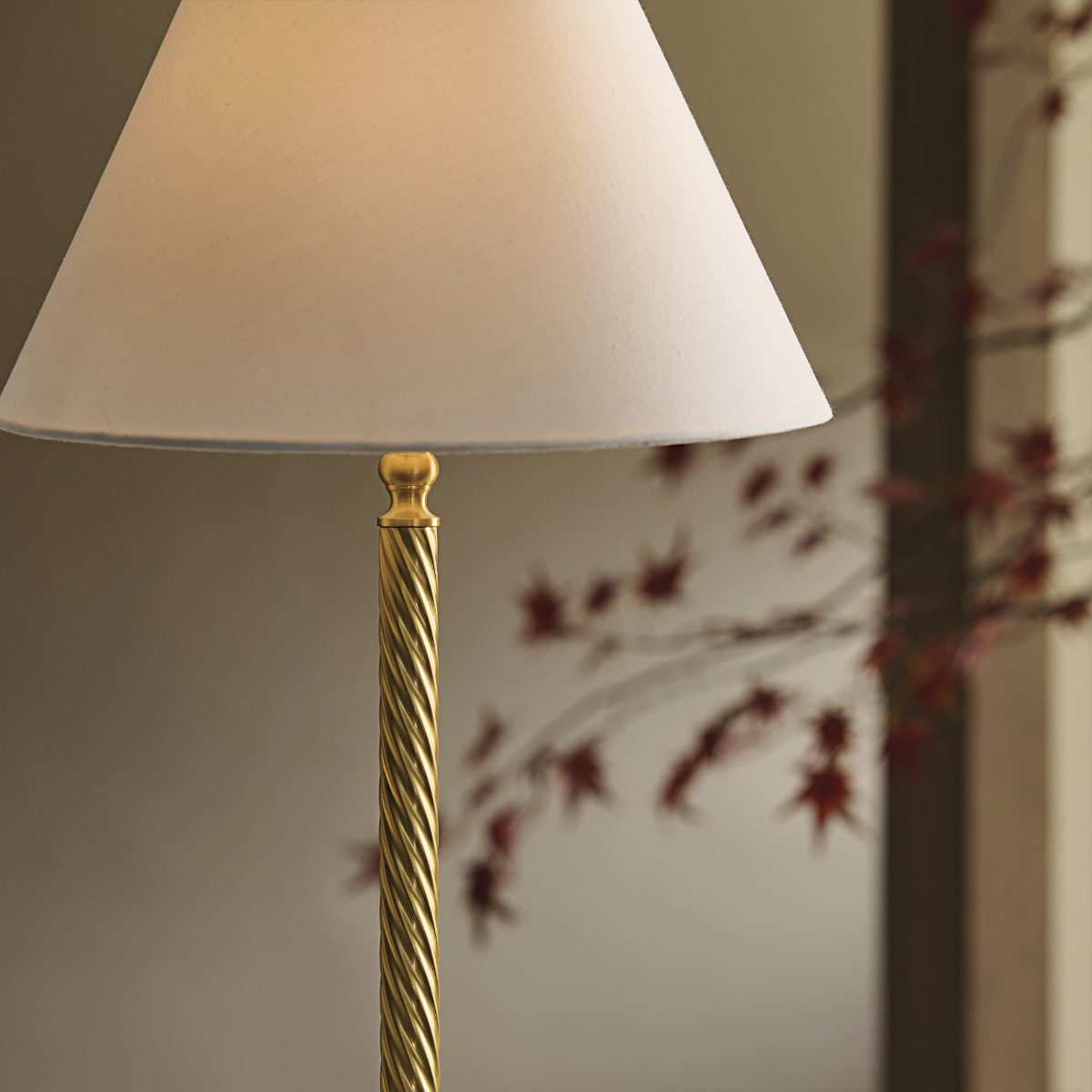 Azalea Table Lamp - Image 5