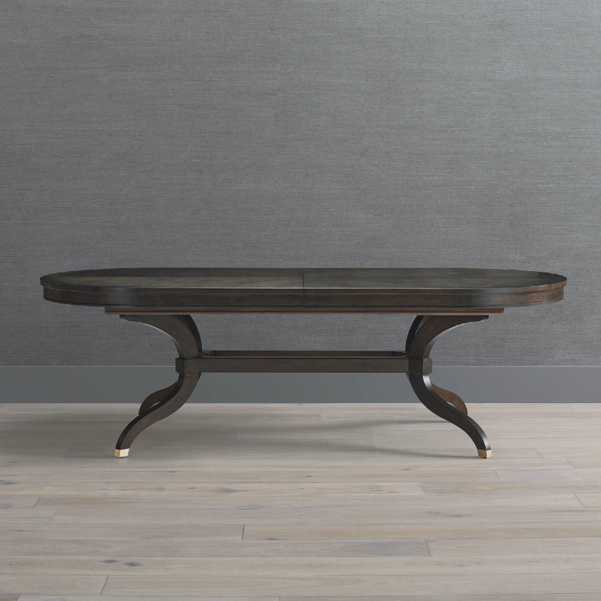 Delmont Extendable Dining Table (96"–128")