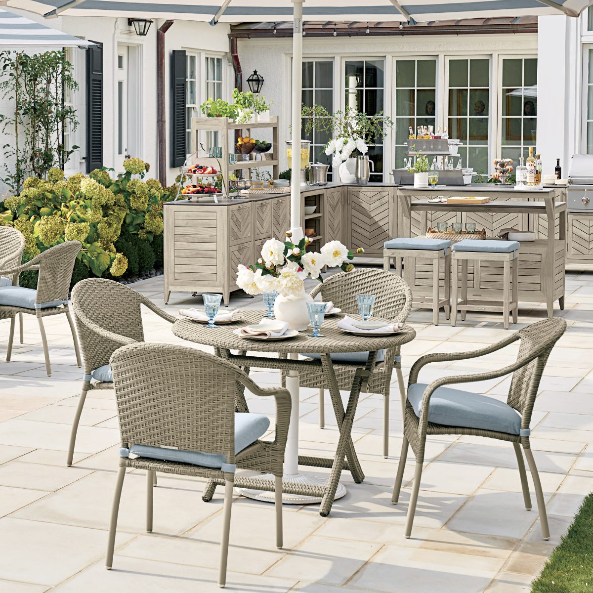 Café 5-pc. Curved Back Chairs and Table Set in Wicker - Image 4
