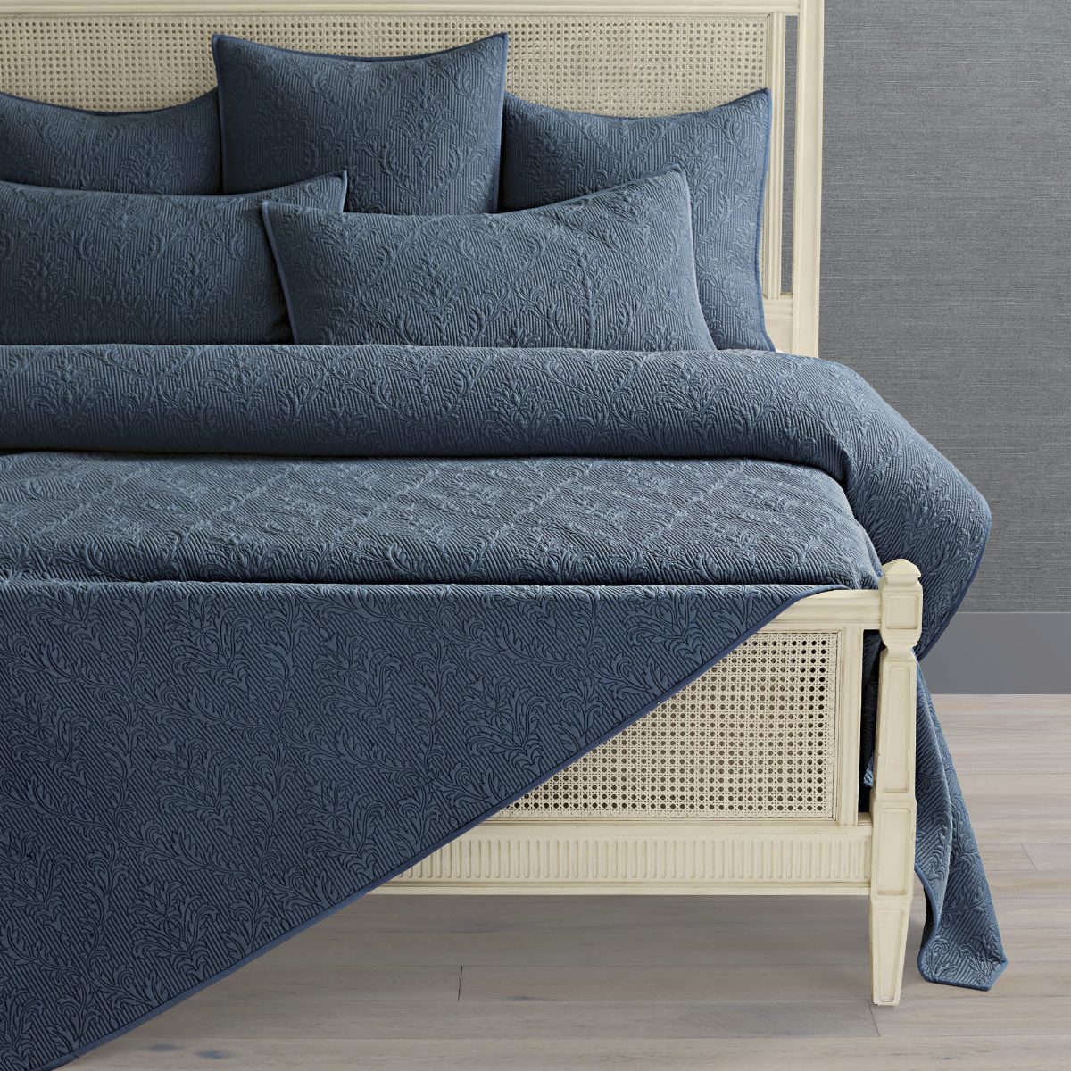 Bed & Bath