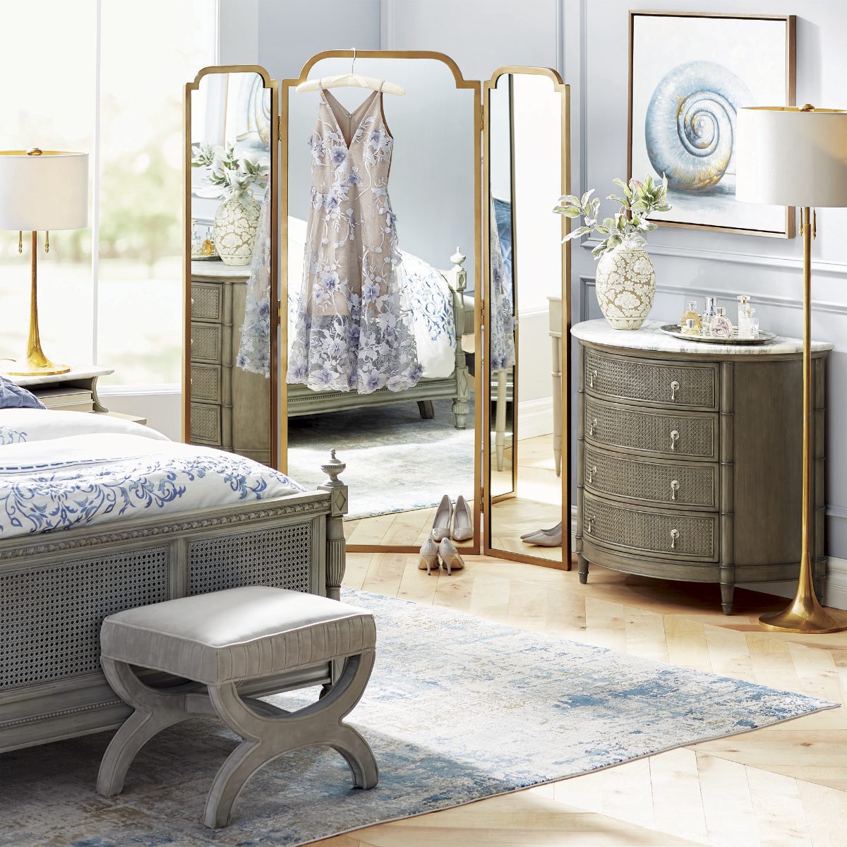 Alternative view of Dabney Floor Lamp