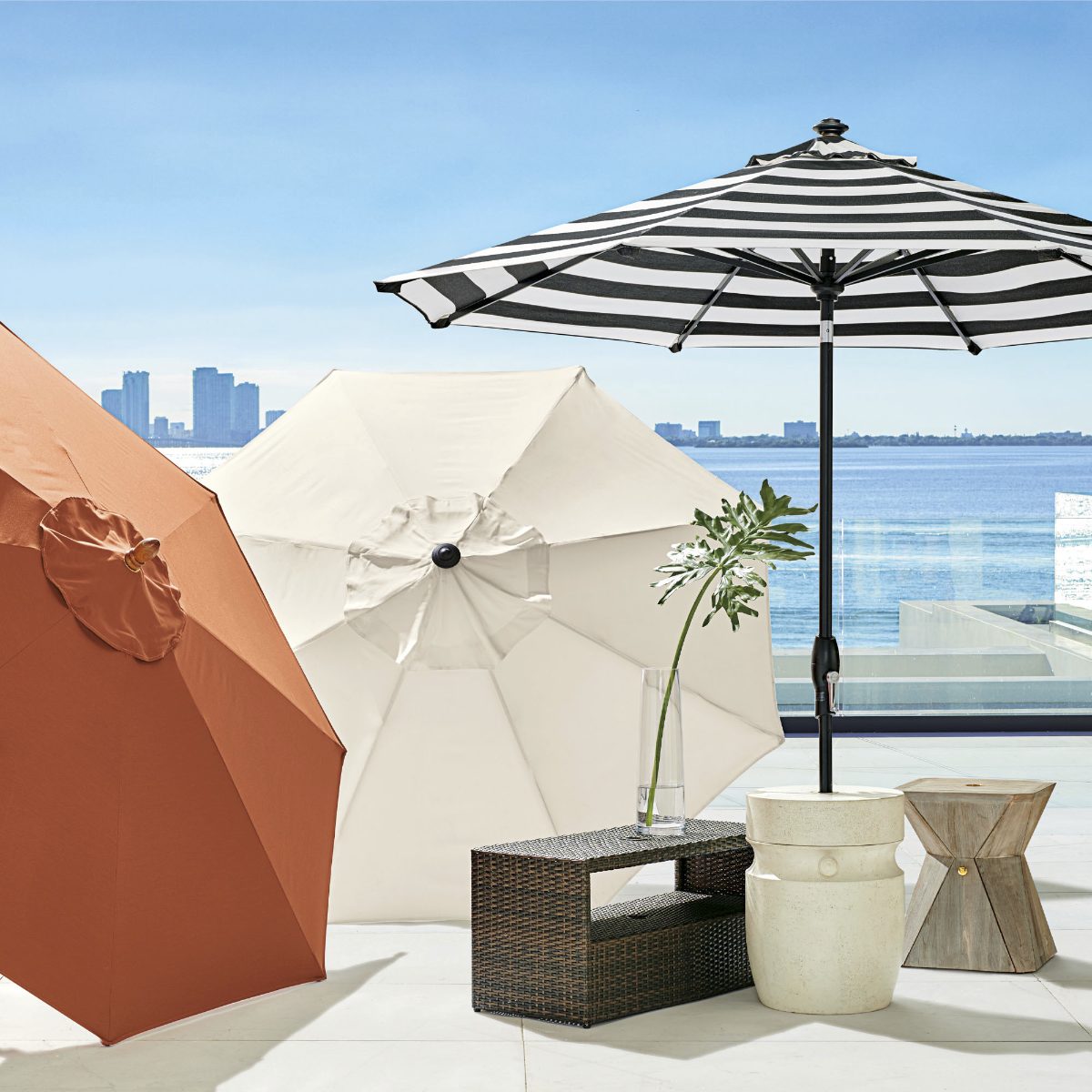 Alternative view of 9' Round Outdoor Market Umbrella