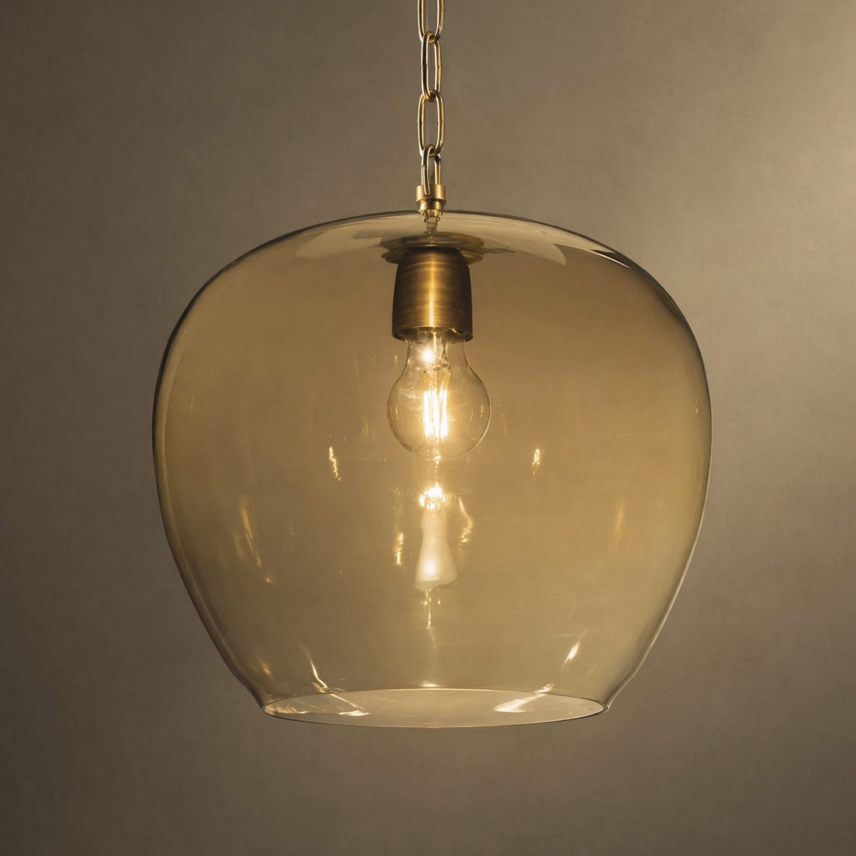 Dasha Luster Glass Pendant