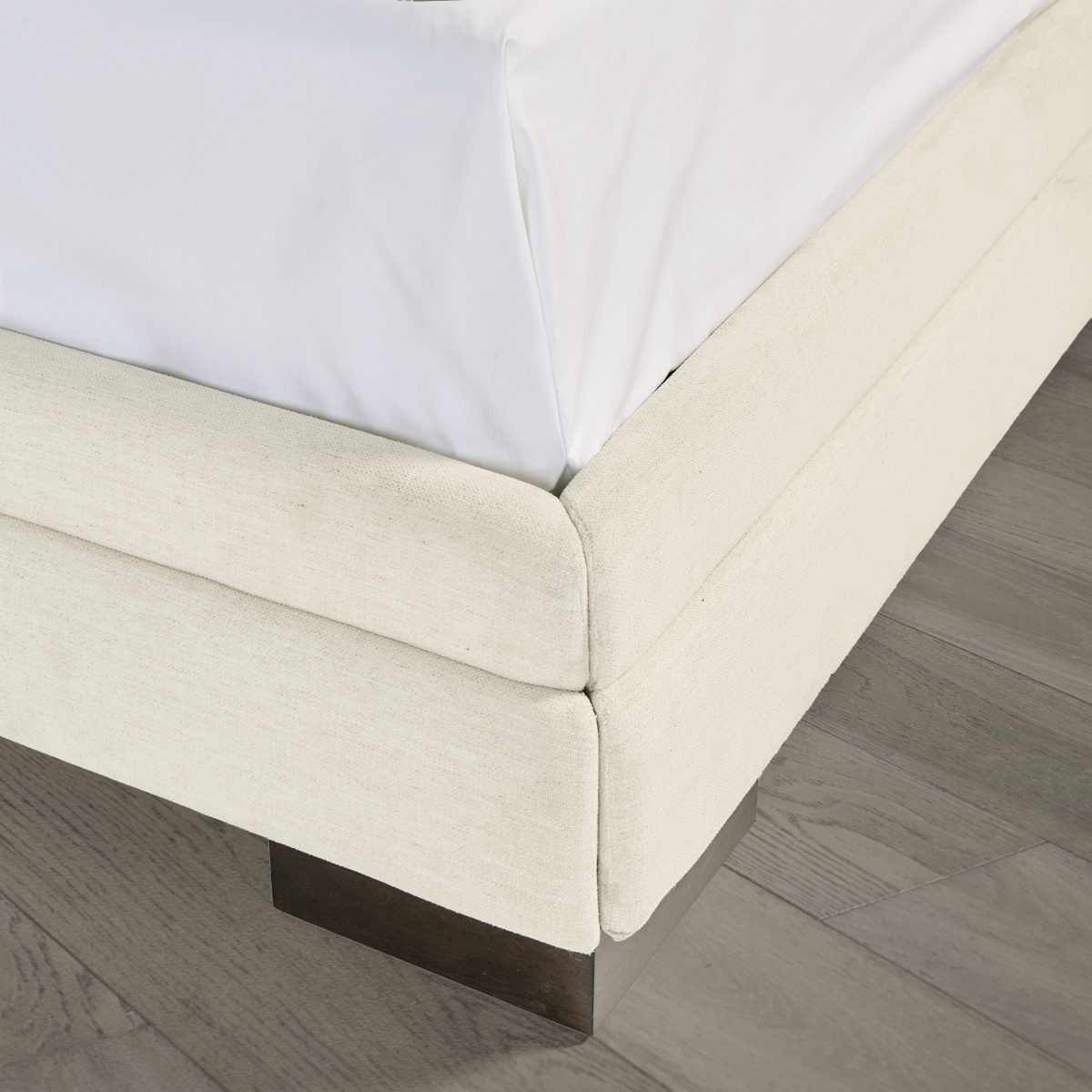 Arwin Block Foot Bed - Image 4